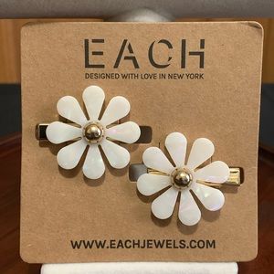 NWT Each gold tone and white hair clips